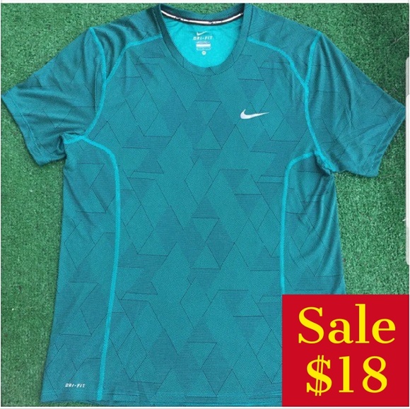 Men's Nike tee Dri fit stay cool - Picture 1 of 4